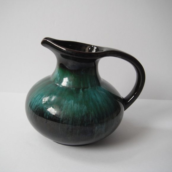 Vintage Blue Mountain Pottery Canada Pitcher Vase Green Black Drip Glaze 4" Tall - Picture 2 of 9